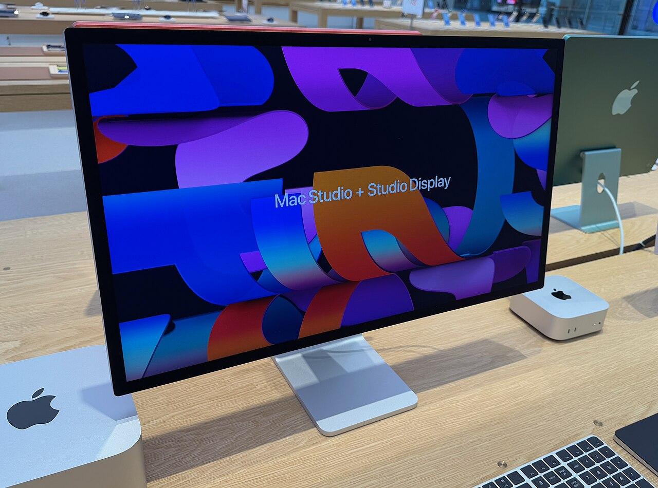 Studio Display 5K